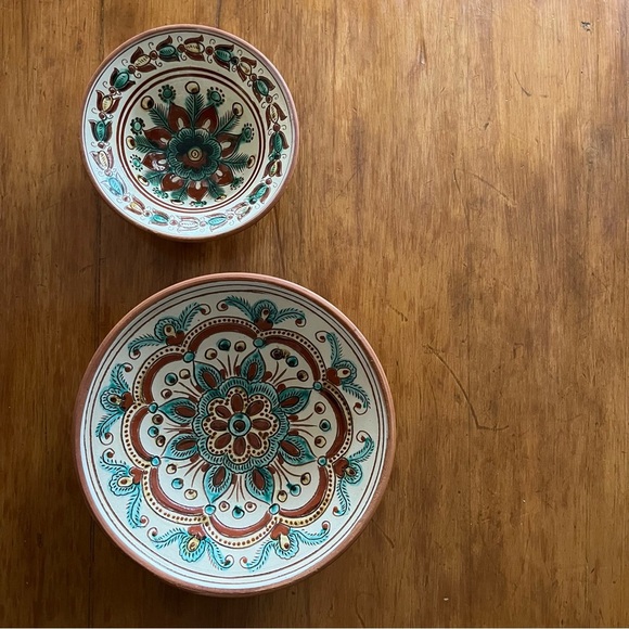 Stunning Vintage Ukrainian Handmade Terracotta Pottery Bowls - Picture 1 of 7